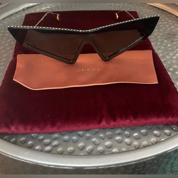 Gucci Hollywood Forever Sunglasses - Picture 5 of 11
